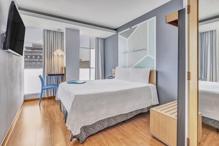 Room 8 of 54