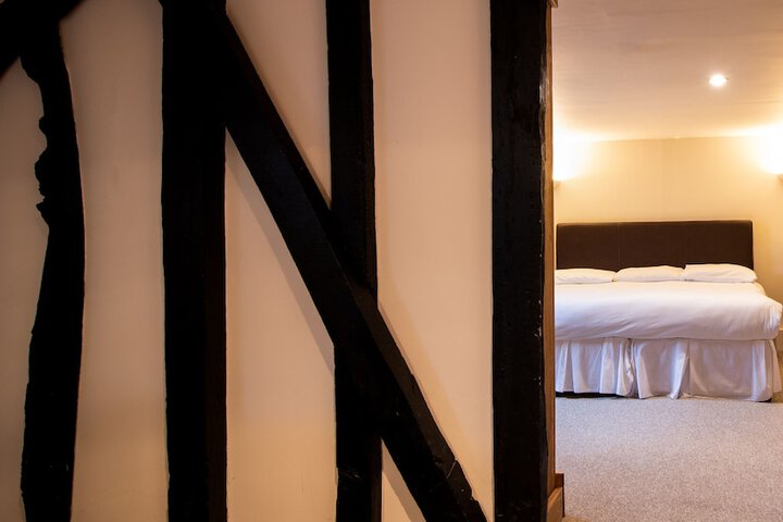 Room 5 of 37