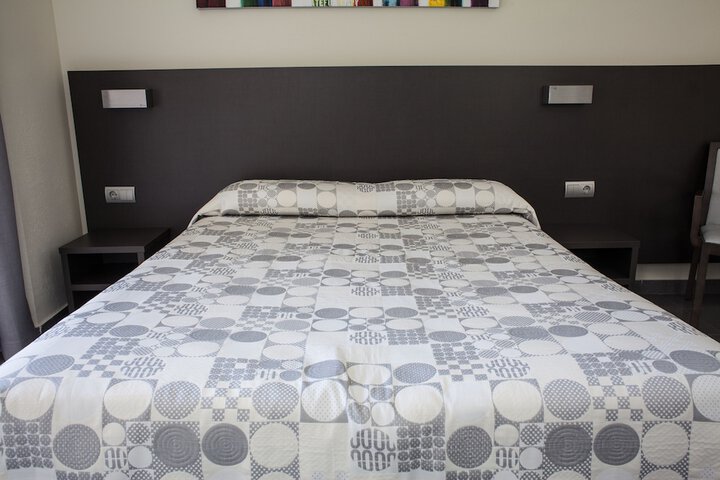 Room 3 of 55