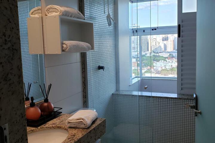 Room 4 of 20
