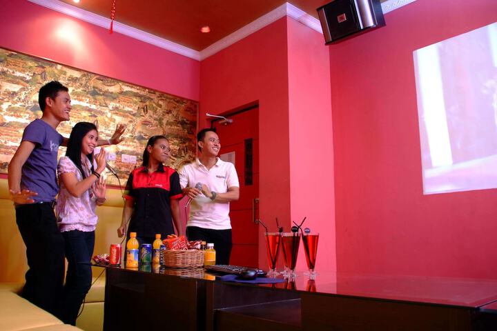 Karaoke room
