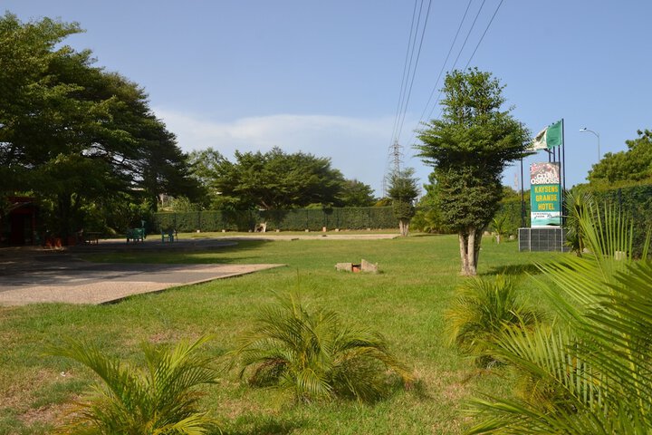 Property Grounds 17 of 24