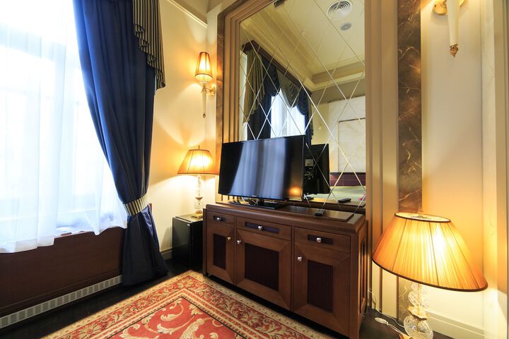 Room 51 of 117