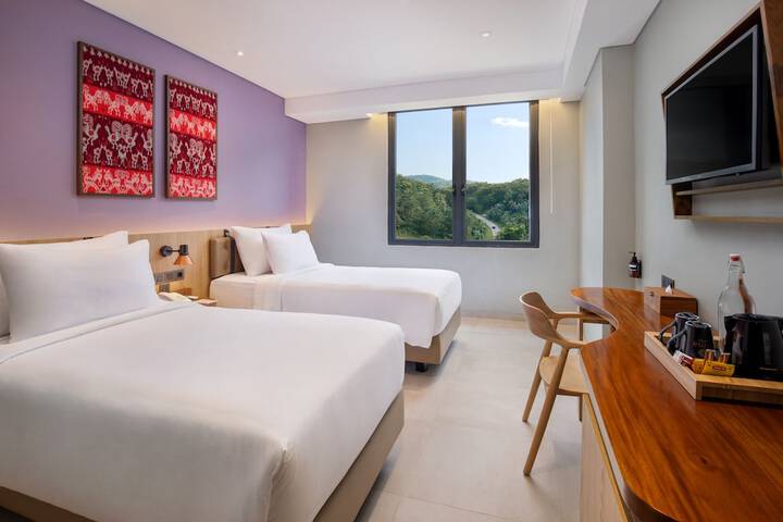 Room 3 of 25
