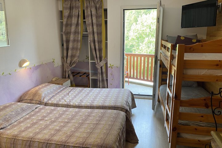 Room 17 of 96
