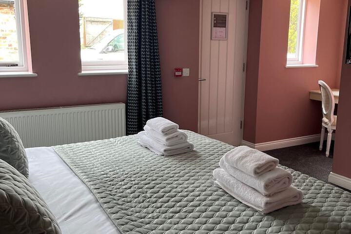 Room 16 of 44