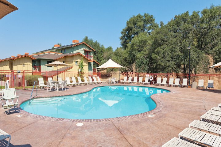 Pool 34 of 66
