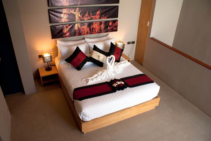 Room 8 of 38