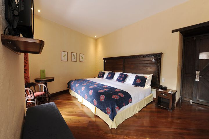 Room 3 of 63