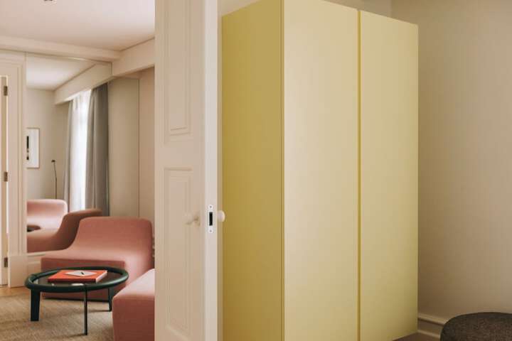 Room 58 of 186