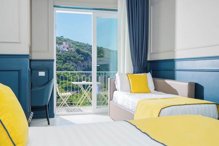 Room 46 of 211