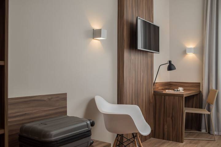 Room 14 of 46