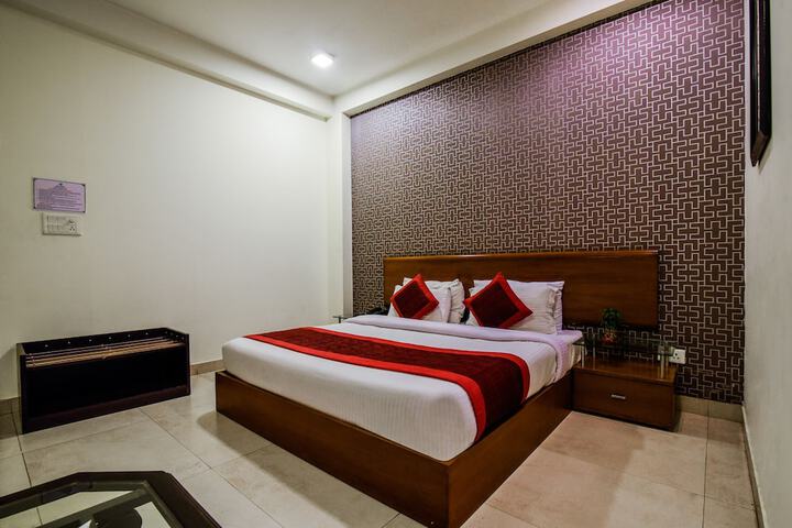 Room 16 of 49