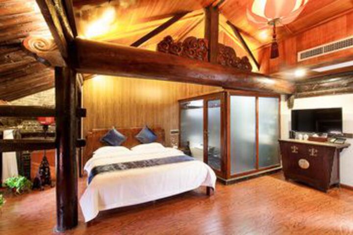 Room 14 of 32