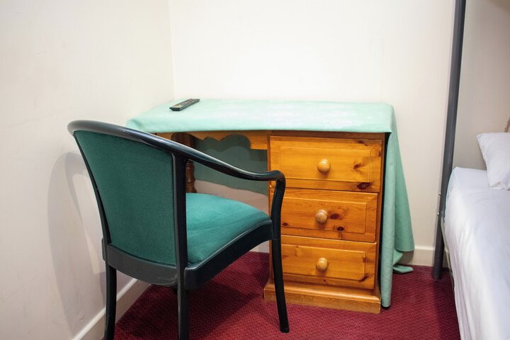 Room 44 of 157