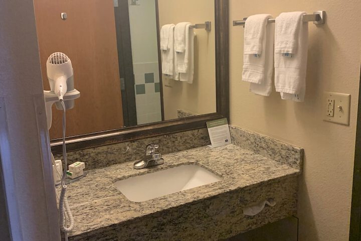 Room 15 of 20