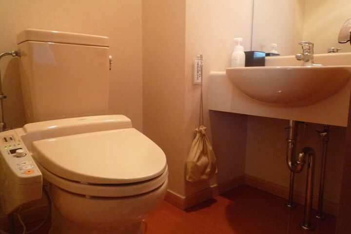 Room 26 of 165