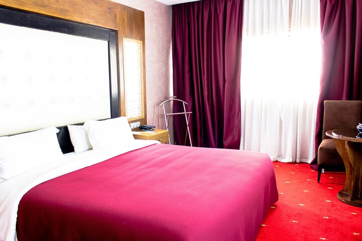 Room 5 of 59