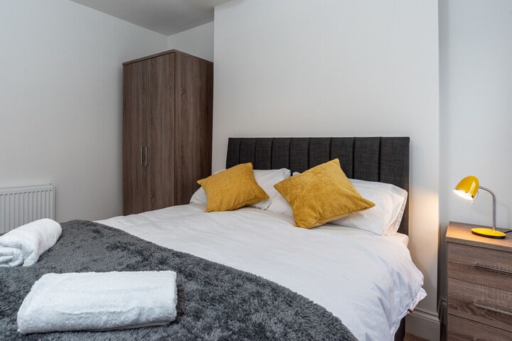 Room 12 of 29