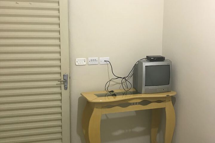 Room 17 of 32