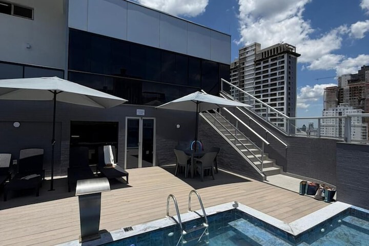 Pool 43 of 56