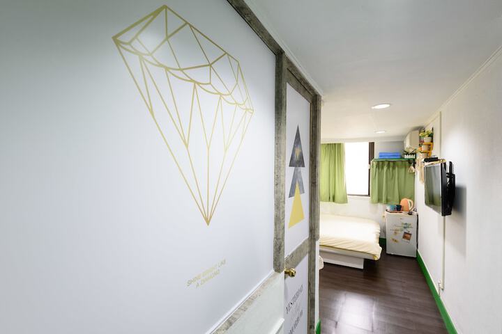 Room 92 of 129