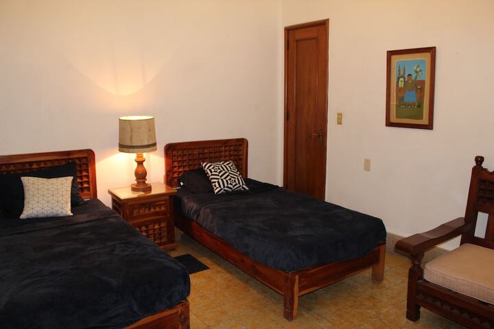 Room 13 of 19
