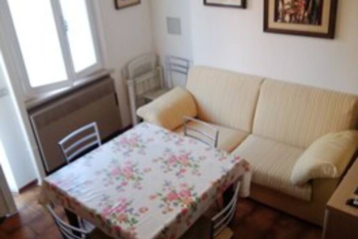 Room 17 of 50
