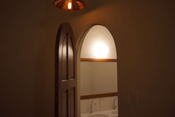 Room 12 of 33