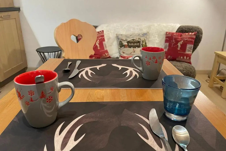 Room 3 of 11
