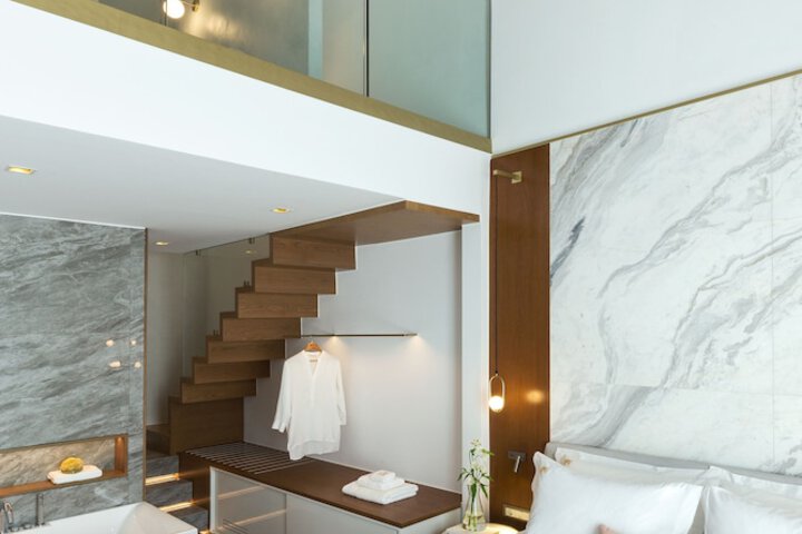 Room 8 of 96