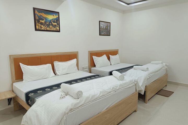 Room 16 of 31