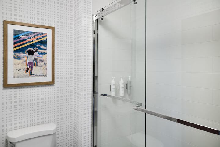 Bathroom shower