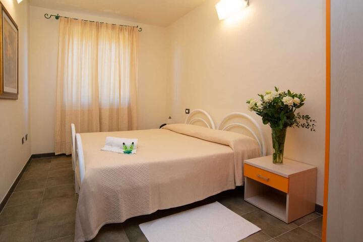 Room 4 of 45