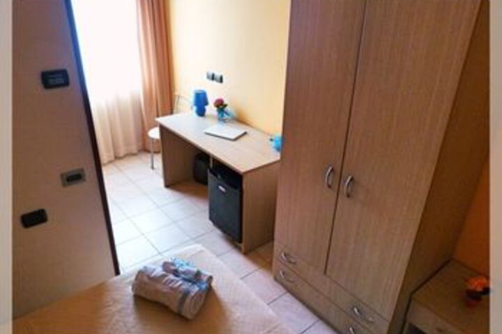 Room 57 of 70