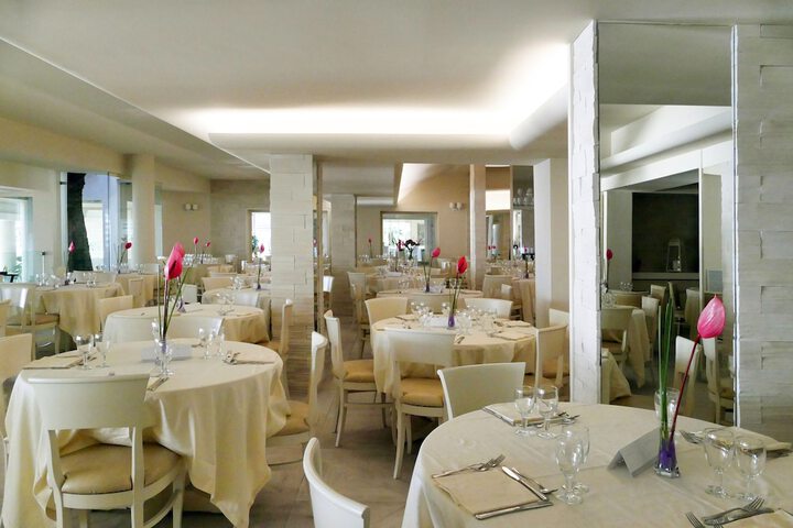 Dining Photos
