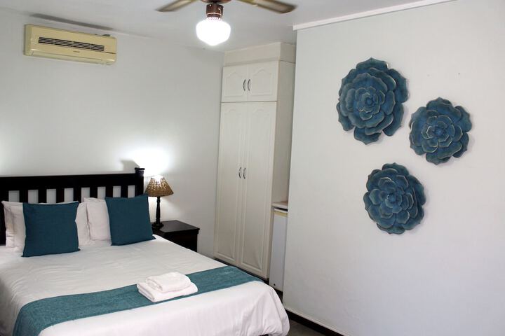 Room 21 of 38