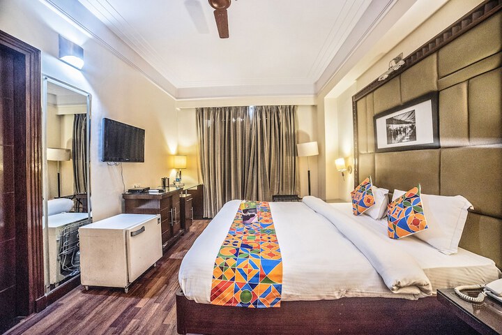 Room 14 of 33