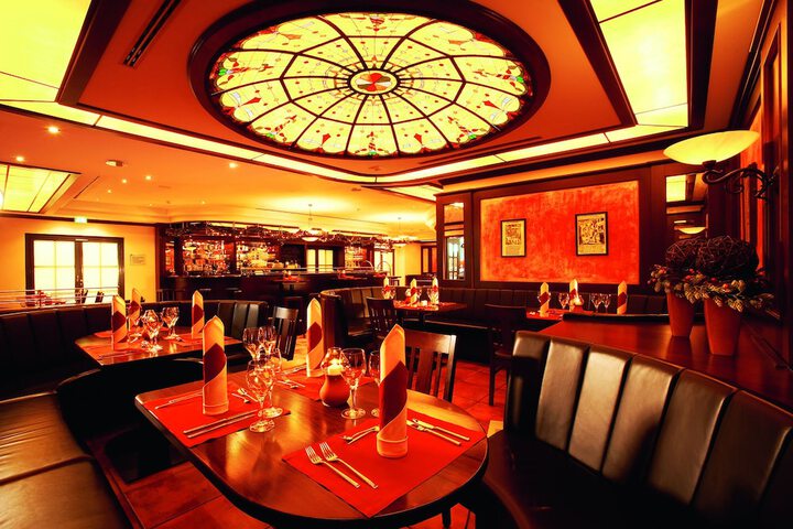 Dining 52 of 72