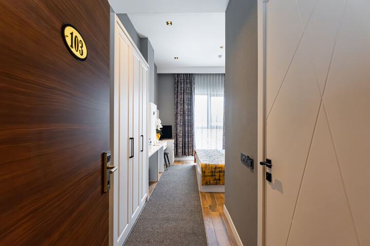 Room 14 of 51