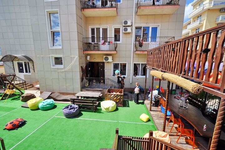 Hotel Exterior 41 of 47