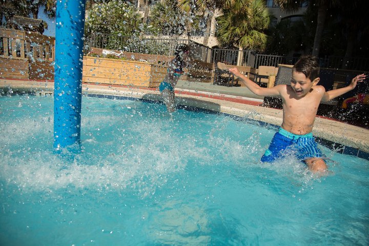 Pool 19 of 58