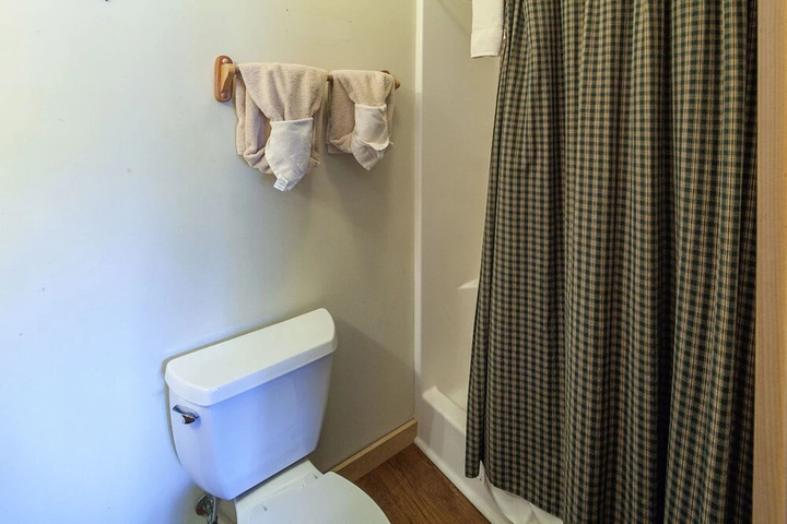 Room 9 of 21