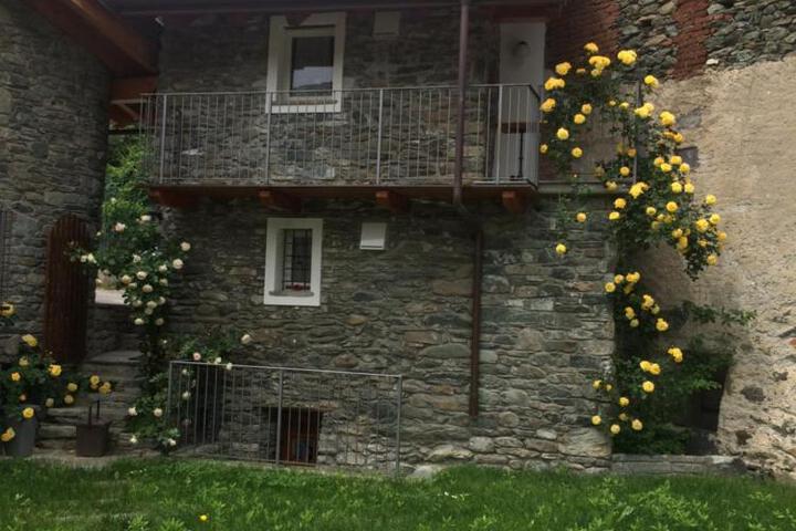 Chez Sylvie Vda-Issogne-001
