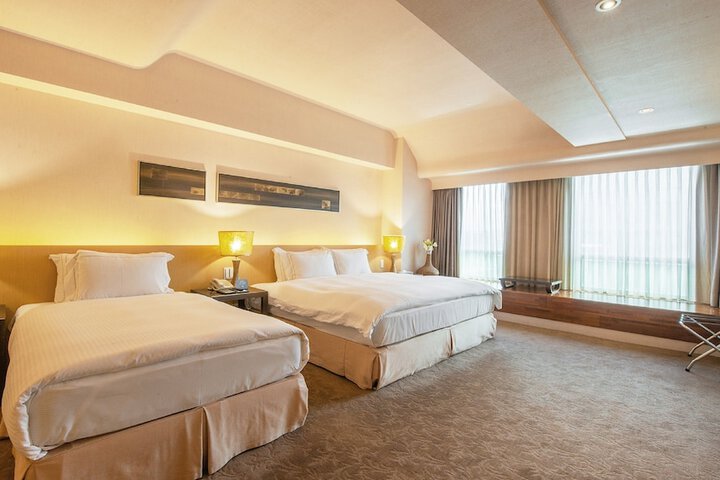Room 35 of 137