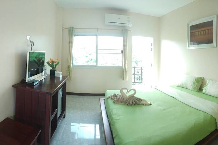 Room 3 of 42