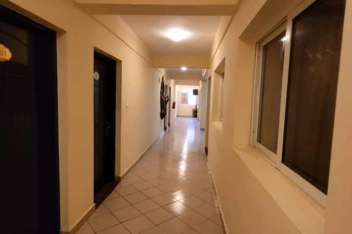 Room 9 of 13