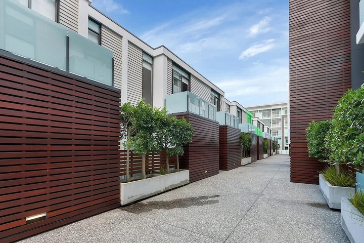 Image of QV Large Viaduct One Bedroom - 343