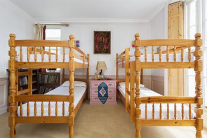 Room 16 of 54