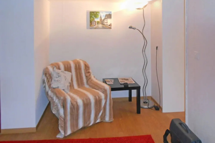 Room 2 of 13